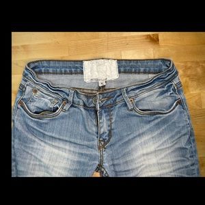 Capris Dollhouse size 5